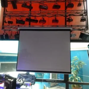 Pantalla 100" O 120" Retractil